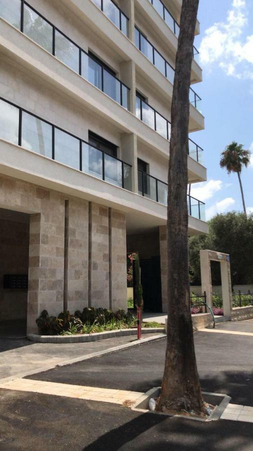 Stylish Apartment Near The Beach Haifa Exterior foto